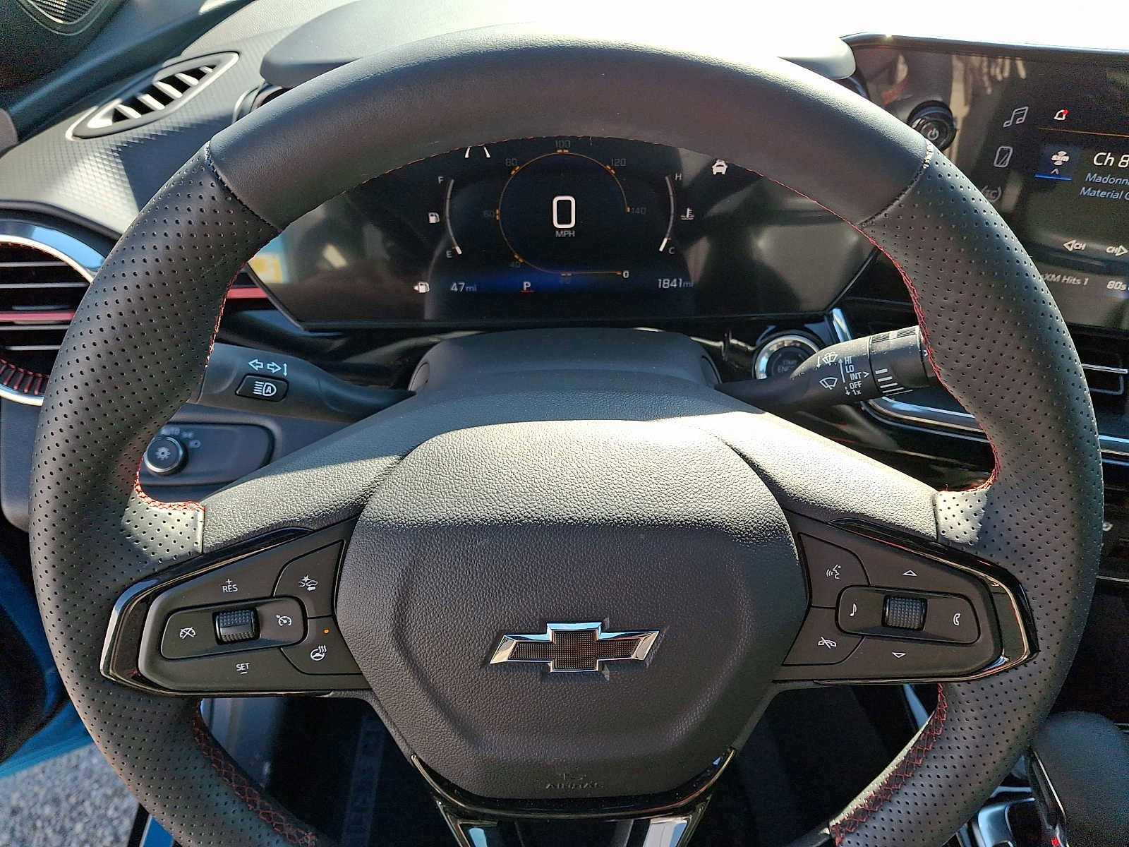 Used 2025 Chevrolet Trax RS w/ Driver Confidence Package image 18