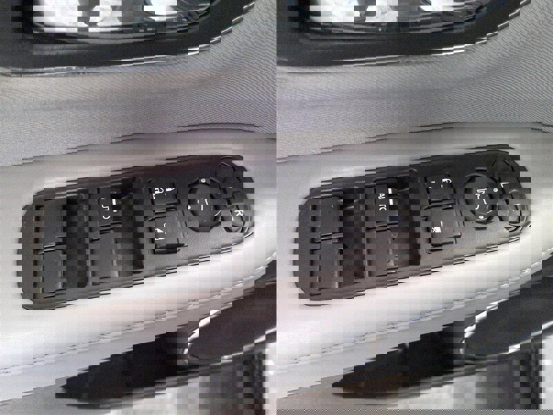 Used 2017 Honda HR-V EX image 24