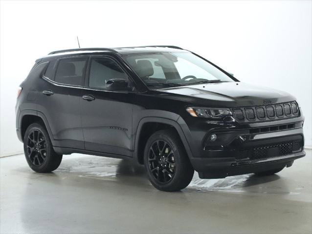 Certified 2022 Jeep Compass Altitude image 9