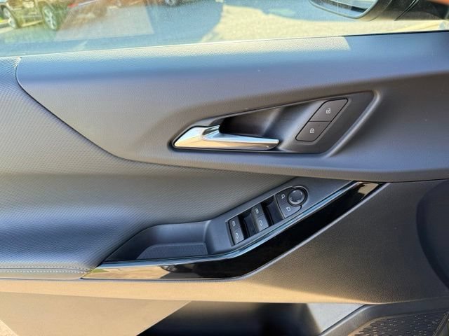 Used 2026 Chevrolet Equinox LT w/ LPO, Floor Liner Package FWD image 15