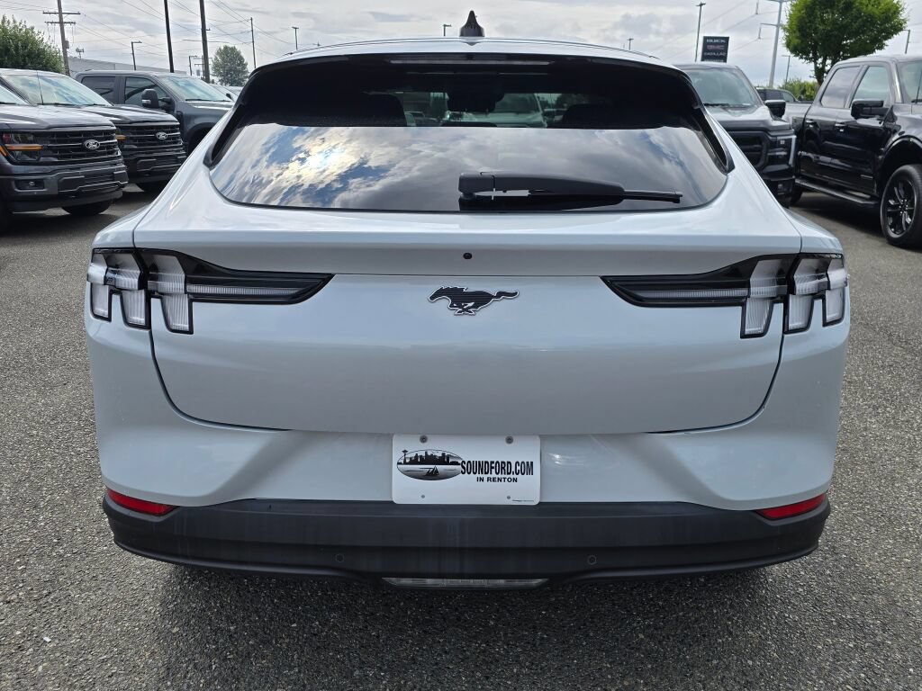 Certified 2023 Ford Mustang Mach-E Select RWD image 4