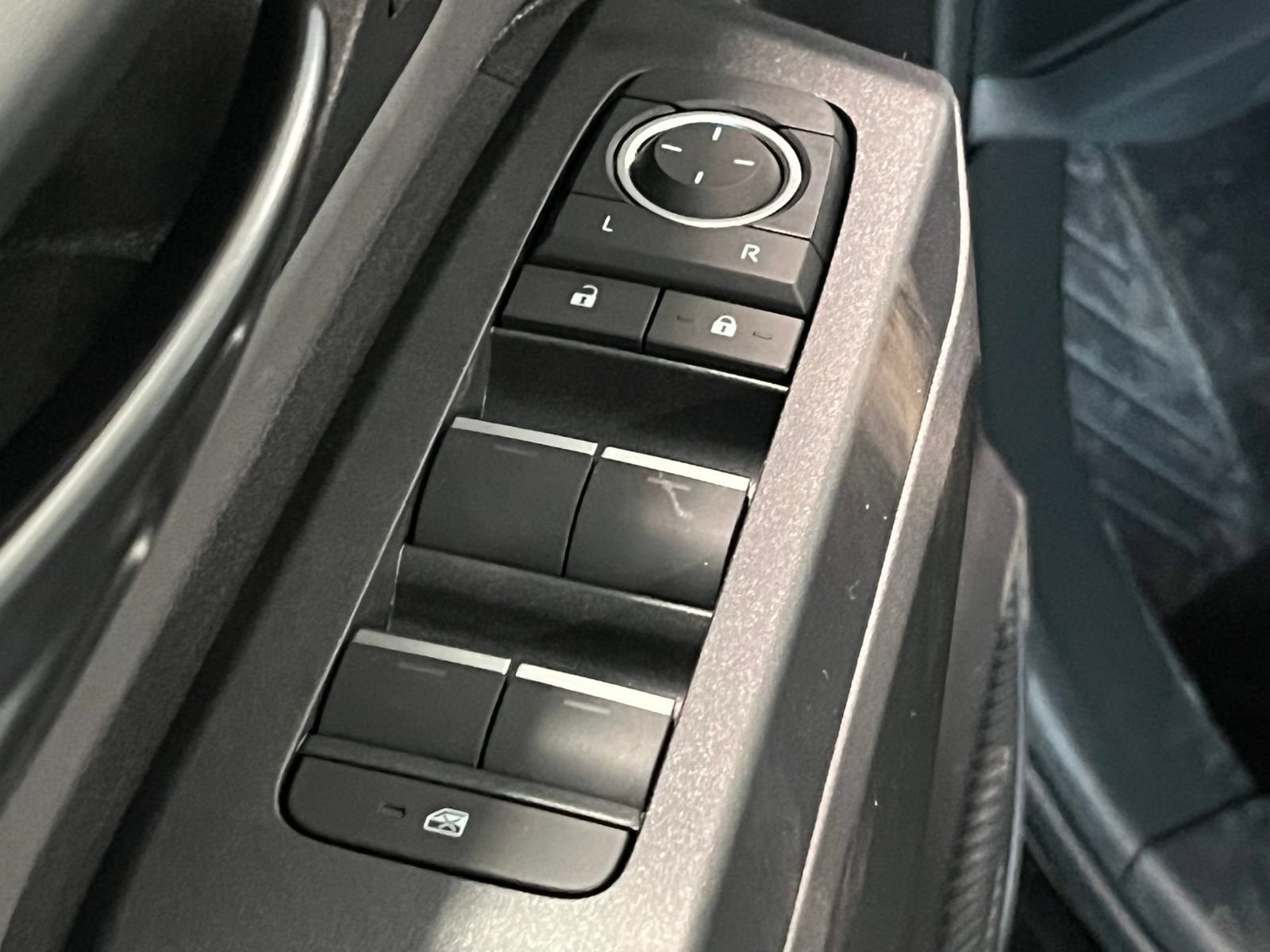 New 2026 Toyota RAV4 Limited AWD/4WD image 34