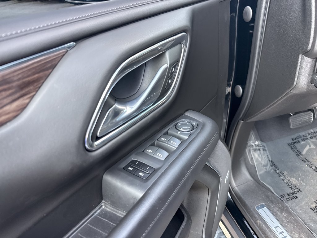 Used 2023 Chevrolet Tahoe Z71 AWD/4WD image 11