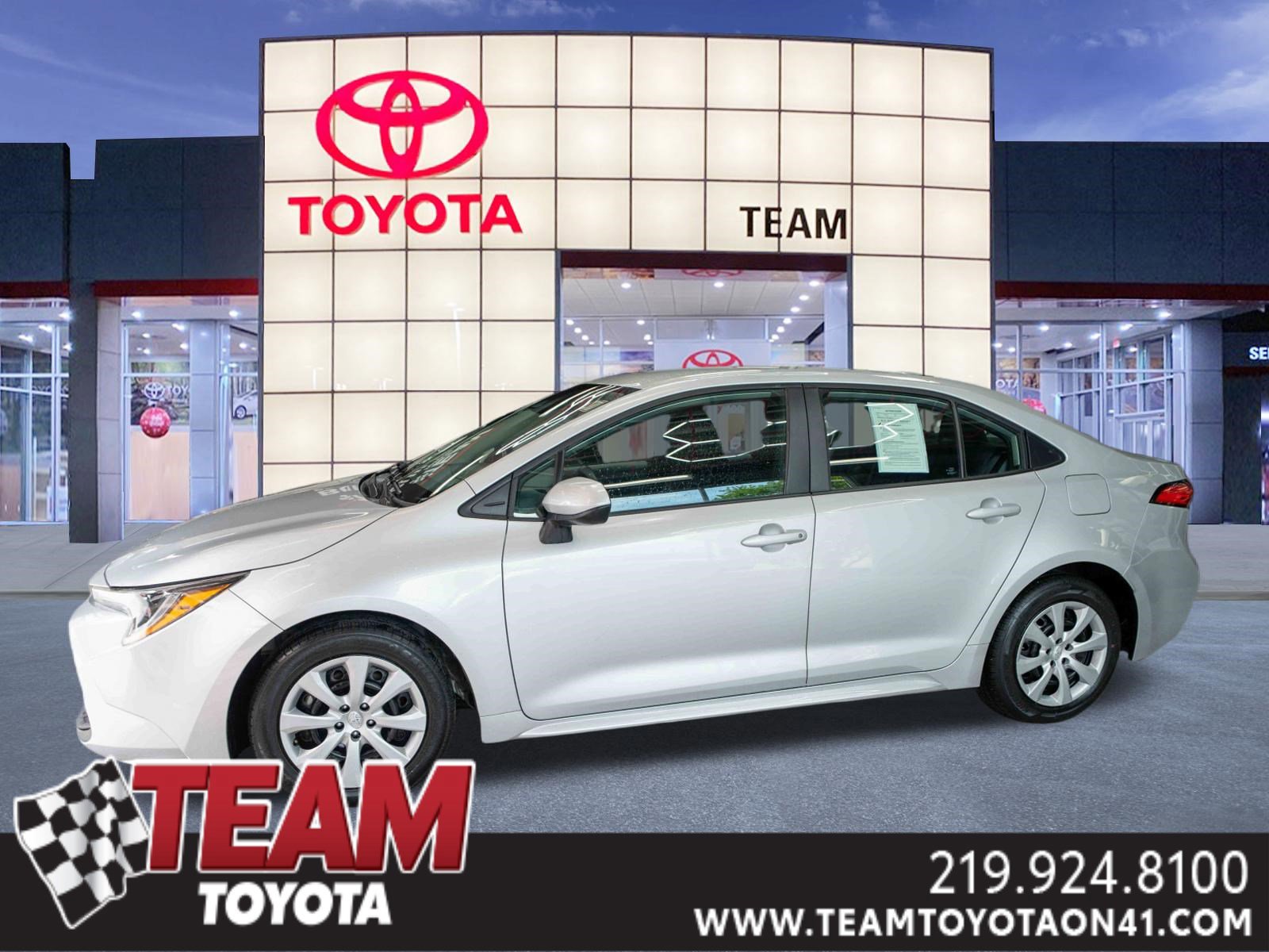 Used 2023 Toyota Corolla LE image 1