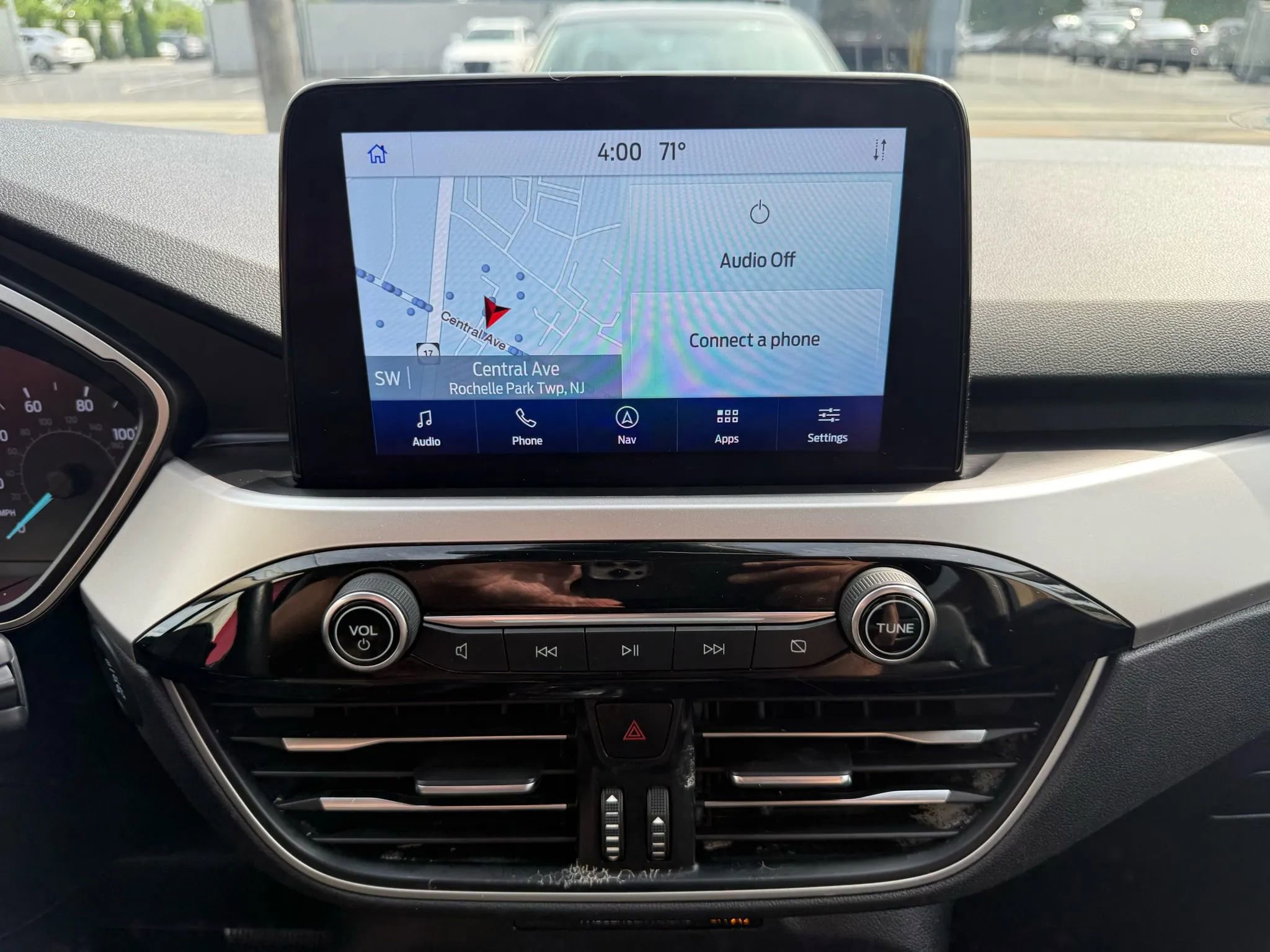 Used 2020 Ford Escape SEL image 18