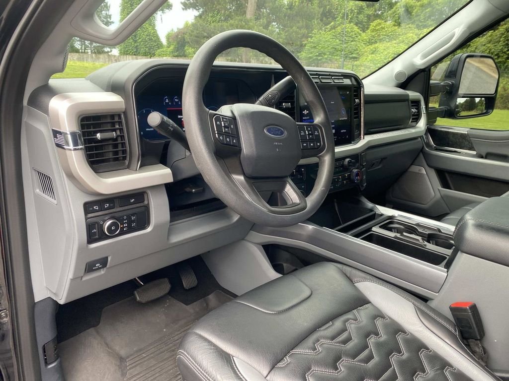 Used 2024 Ford F250 XLT w/ Black Appearance Package AWD/4WD image 23