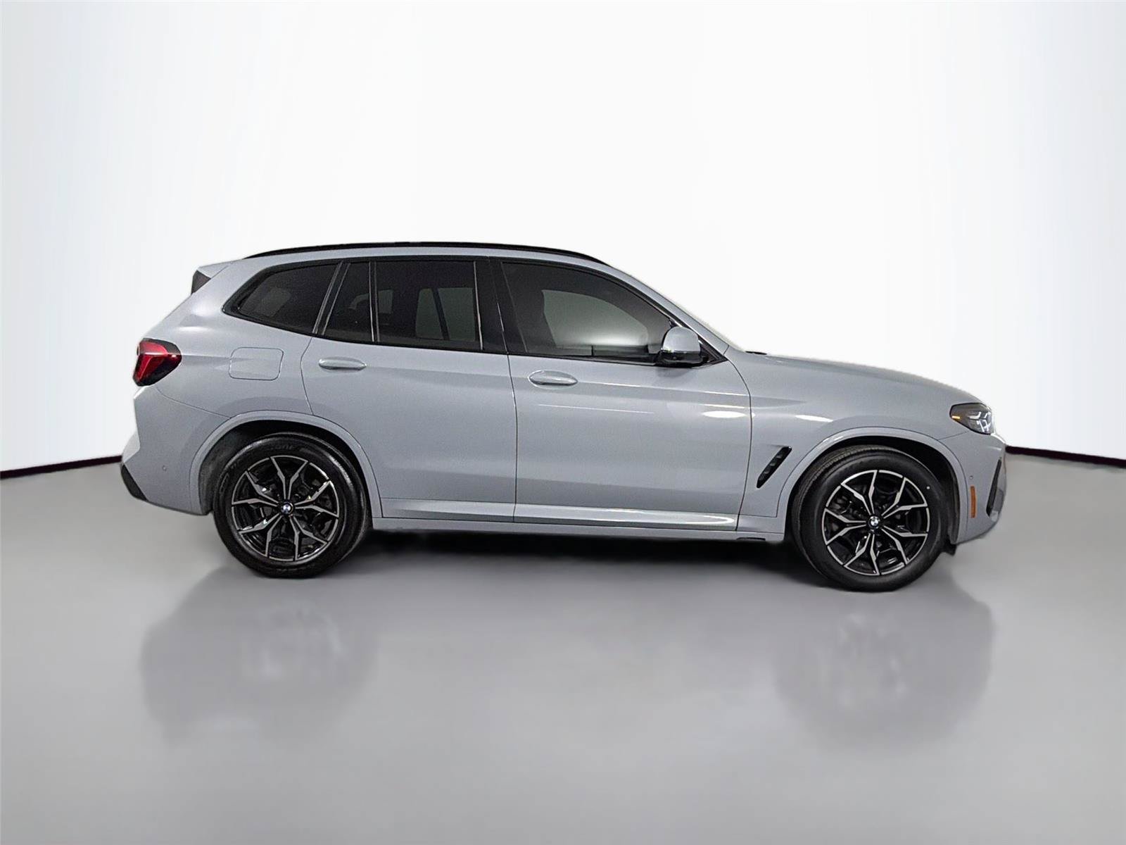 Certified 2023 BMW X3 sDrive30i w/ M Sport Package RWD image 5