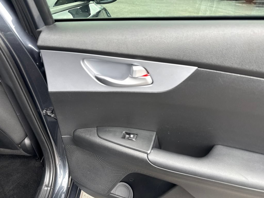 Used 2023 Kia Forte LXS FWD image 34