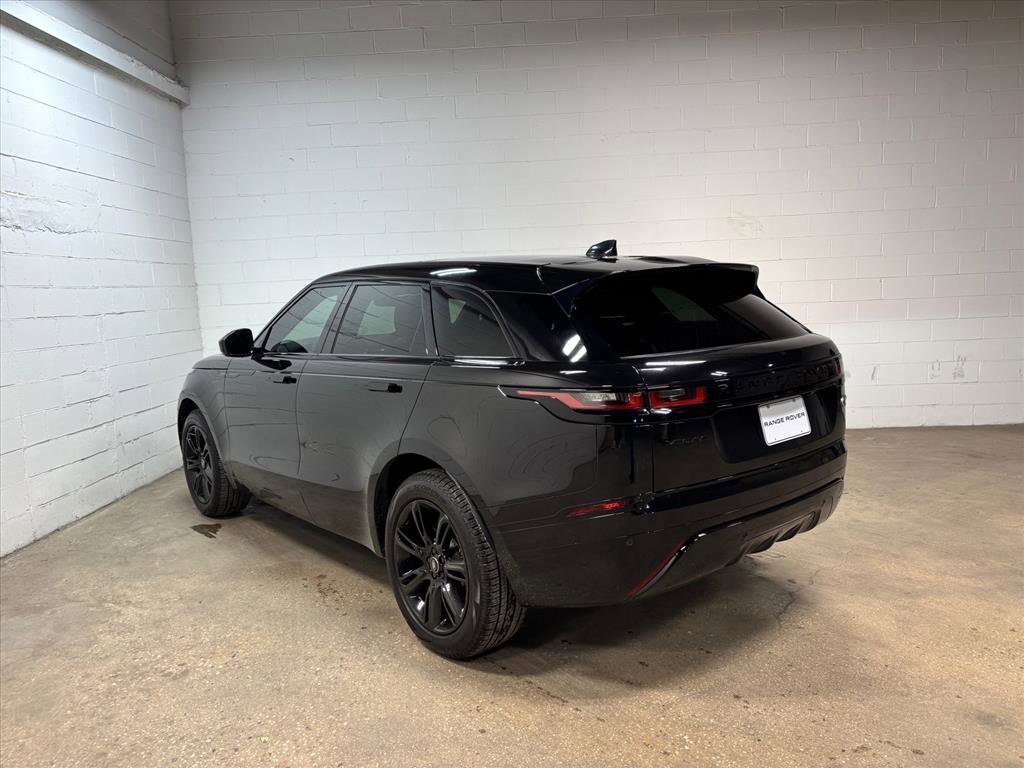 Used 2023 Land Rover Range Rover Velar R-Dynamic S image 9