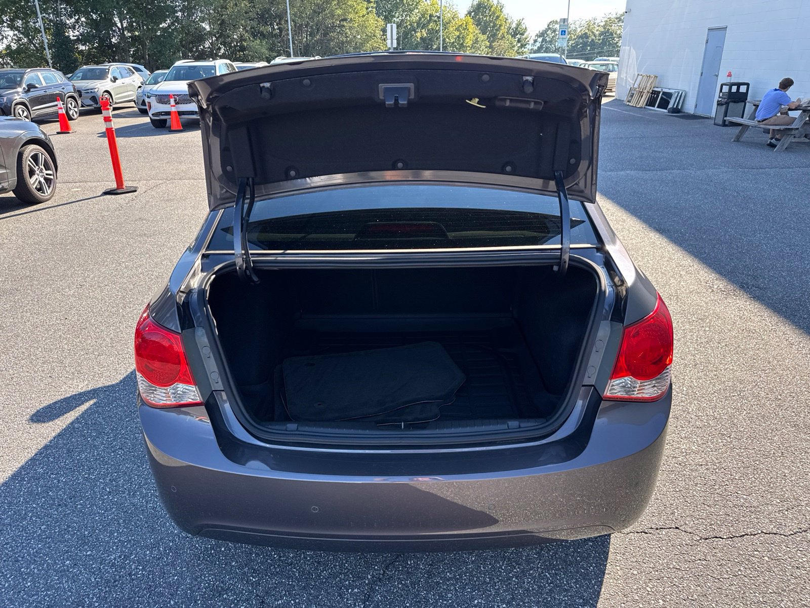 Used 2011 Chevrolet Cruze LT FWD image 10