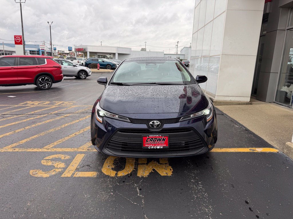 New 2027 Toyota Corolla LE FWD image 2
