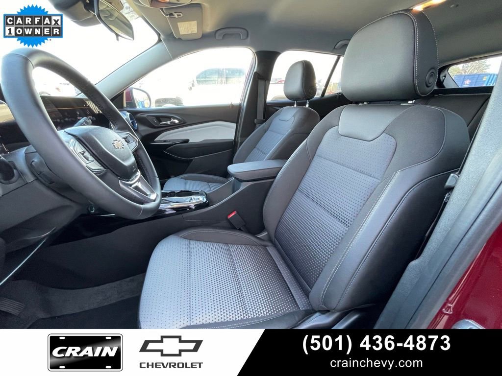 Used 2025 Chevrolet Trax LT w/ LT Convenience Package image 23