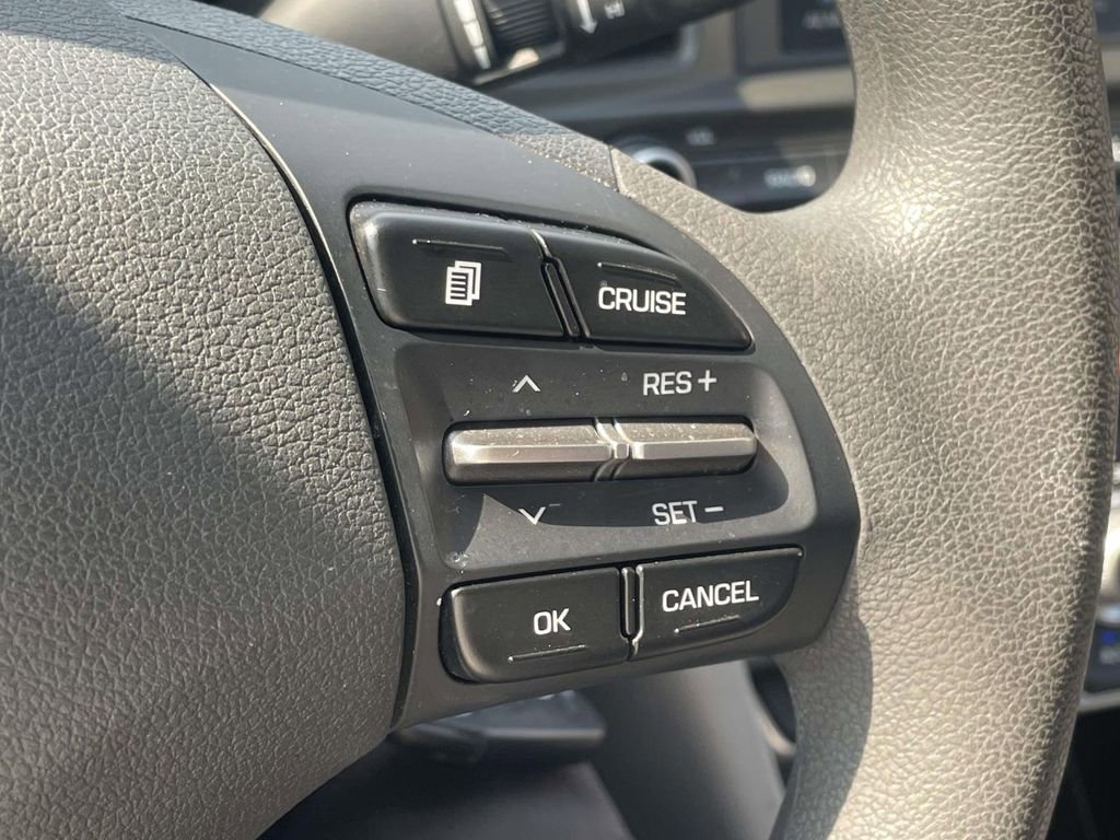 Used 2020 Hyundai Elantra SEL FWD image 9