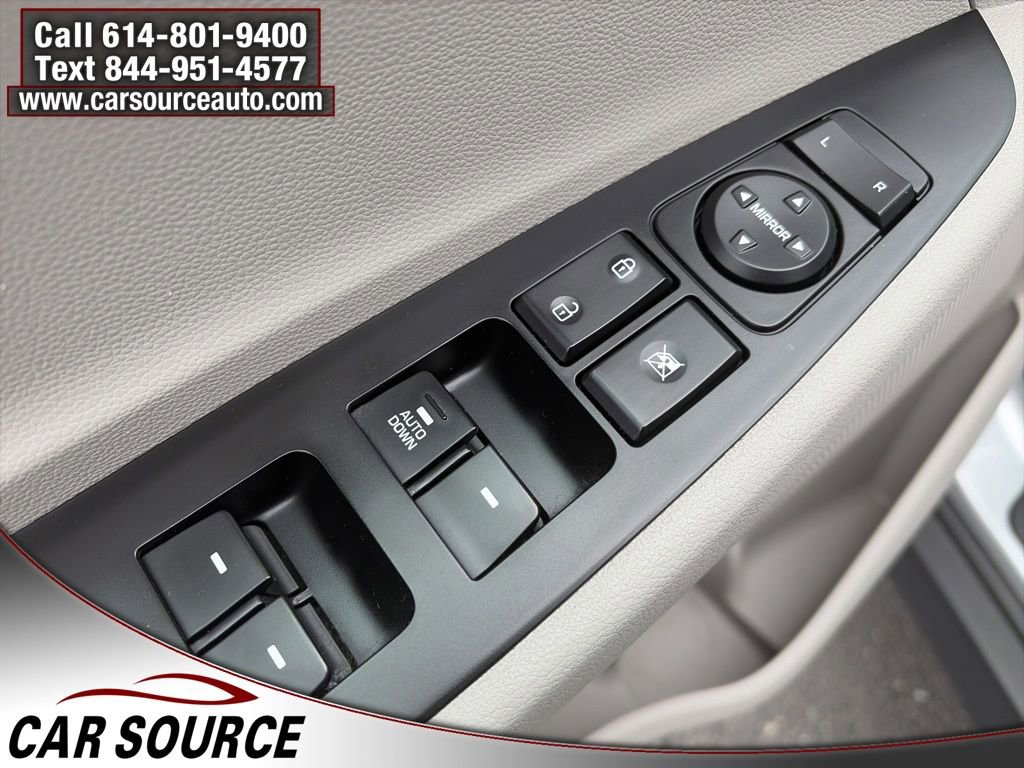 Used 2019 Hyundai Tucson SE image 16