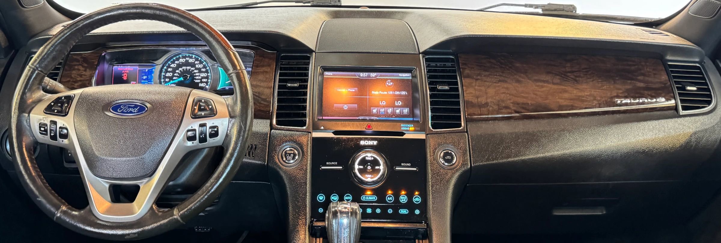 Used 2013 Ford Taurus Limited image 21