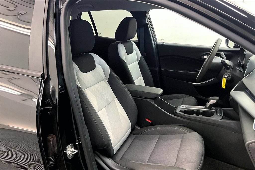 Used 2024 Chevrolet Trax LS FWD image 6