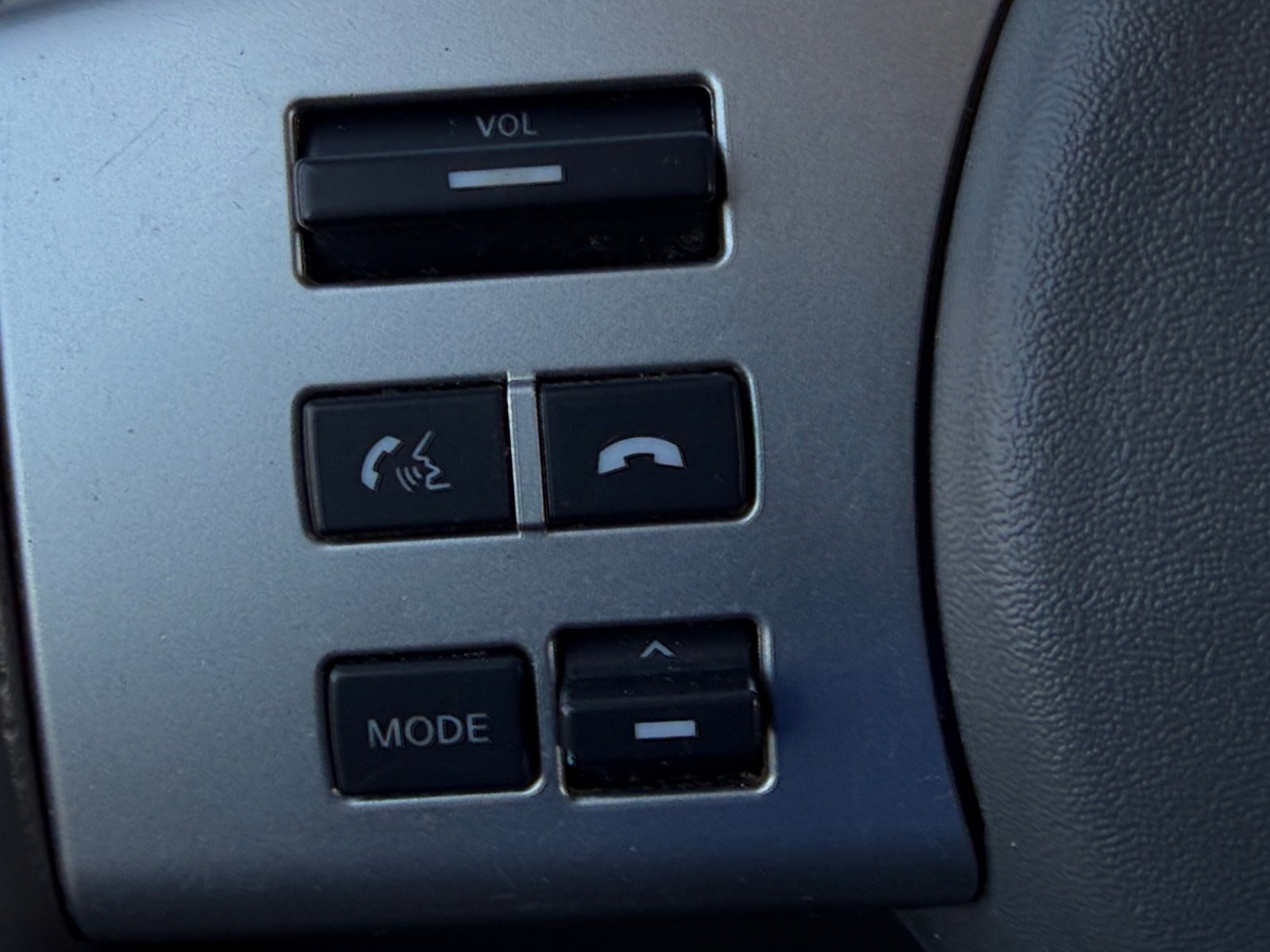 Used 2017 Nissan Frontier SV w/ SV Value Truck Package AWD/4WD image 33