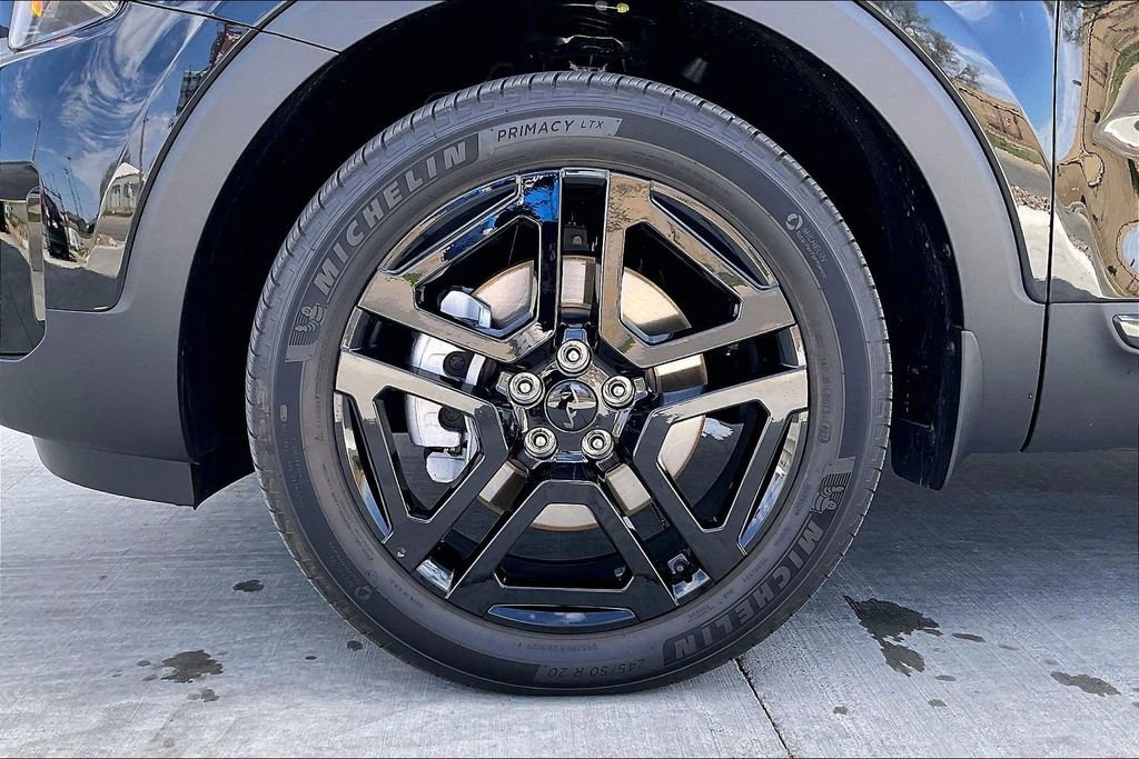 Used 2025 Kia Telluride SX Prestige X-Line image 9