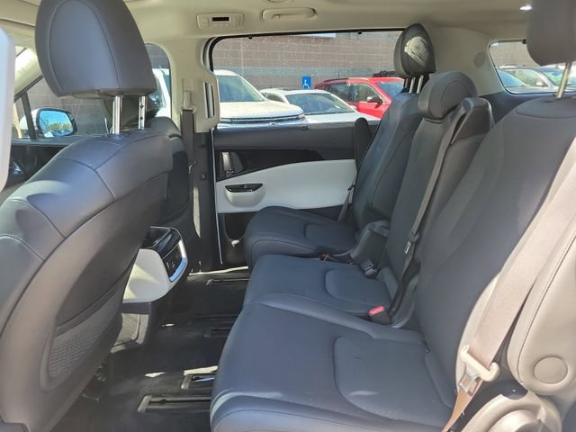 Used 2024 Kia Carnival SX Prestige FWD image 11