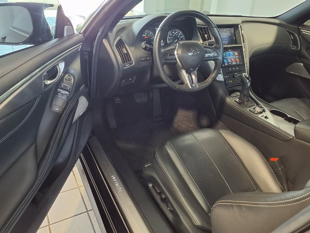 Used 2022 INFINITI Q60 3.0t Luxe w/ Cargo Package RWD image 6