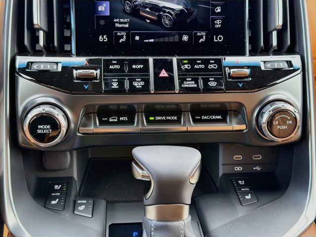 New 2026 Lexus LX 600 4WD w/ Luxury Package image 32