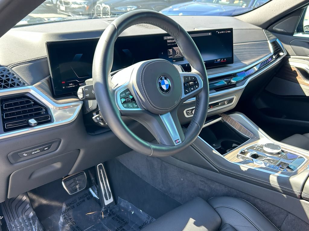 Used 2026 BMW X6 xDrive40i AWD/4WD image 13