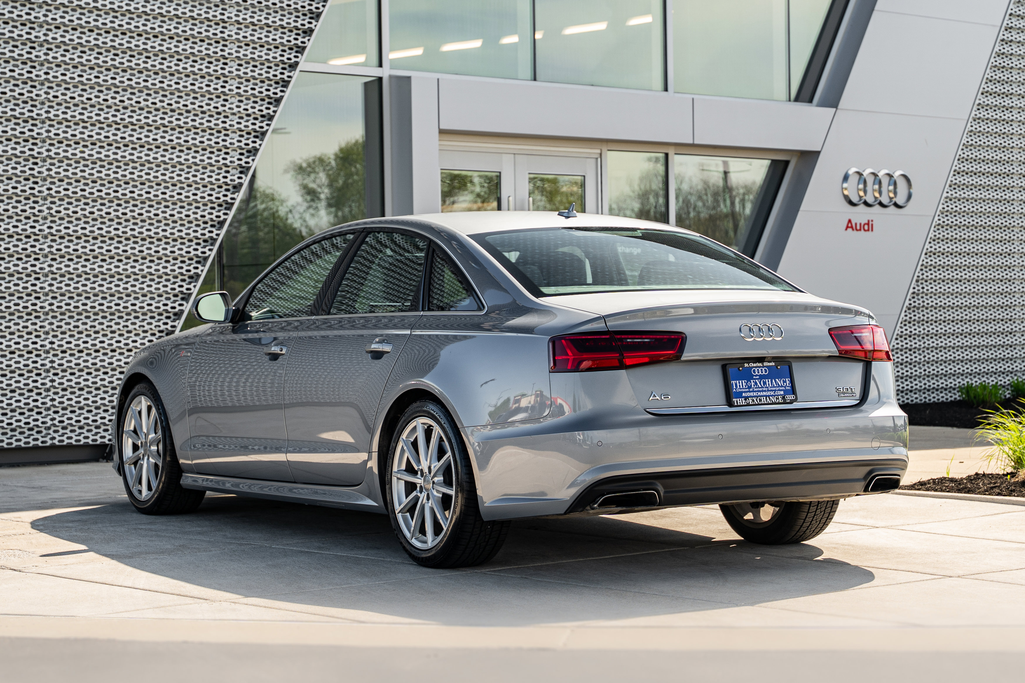 Used 2017 Audi A6 3.0T Premium Plus w/ 19" Sport Package AWD/4WD image 5