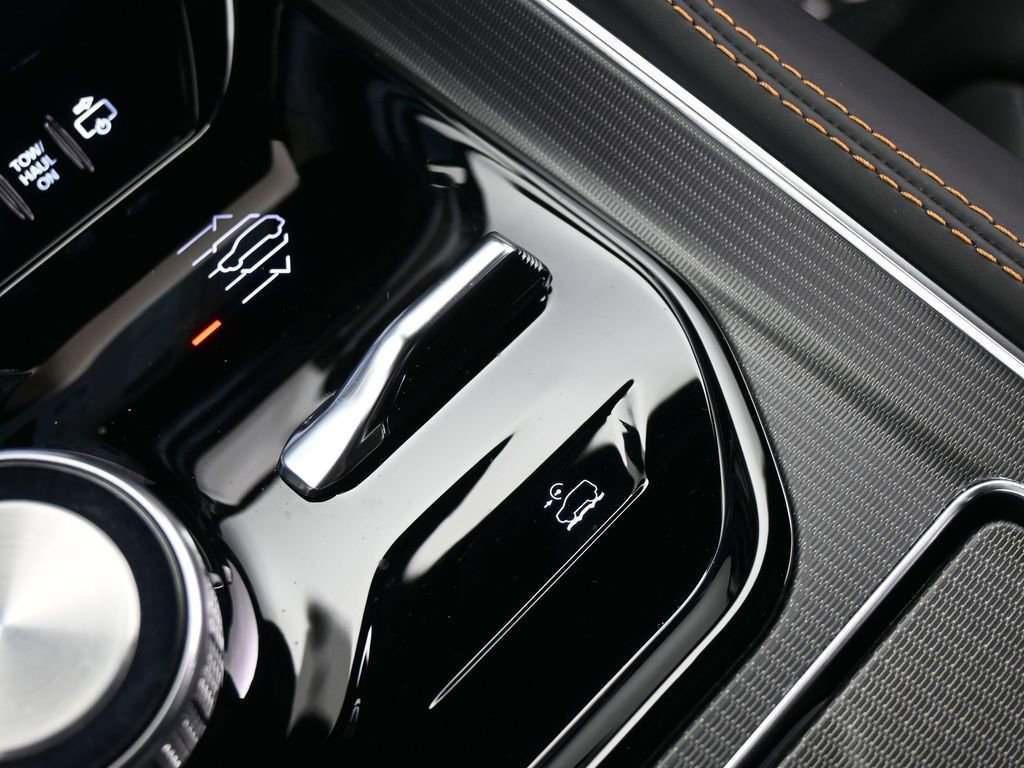 Used 2024 Jeep Grand Wagoneer Series III w/ Quick Order Packagew 28T image 39