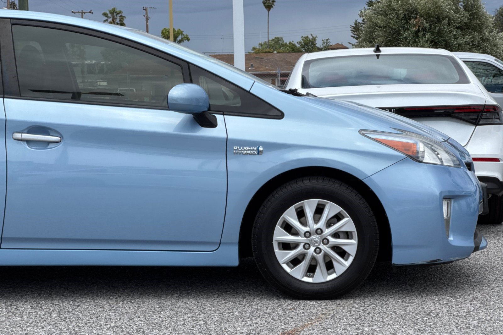 Used 2014 Toyota Prius Prime Advanced image 36