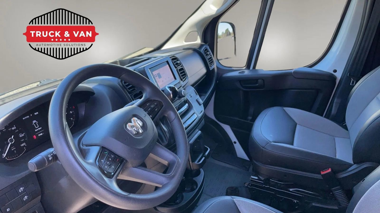 Used 2025 RAM ProMaster 2500 w/ Convenience Group FWD image 27