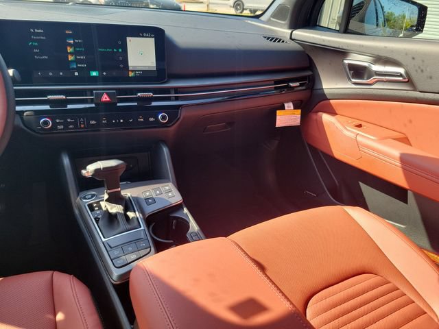 New 2026 Kia Sportage SX FWD image 10