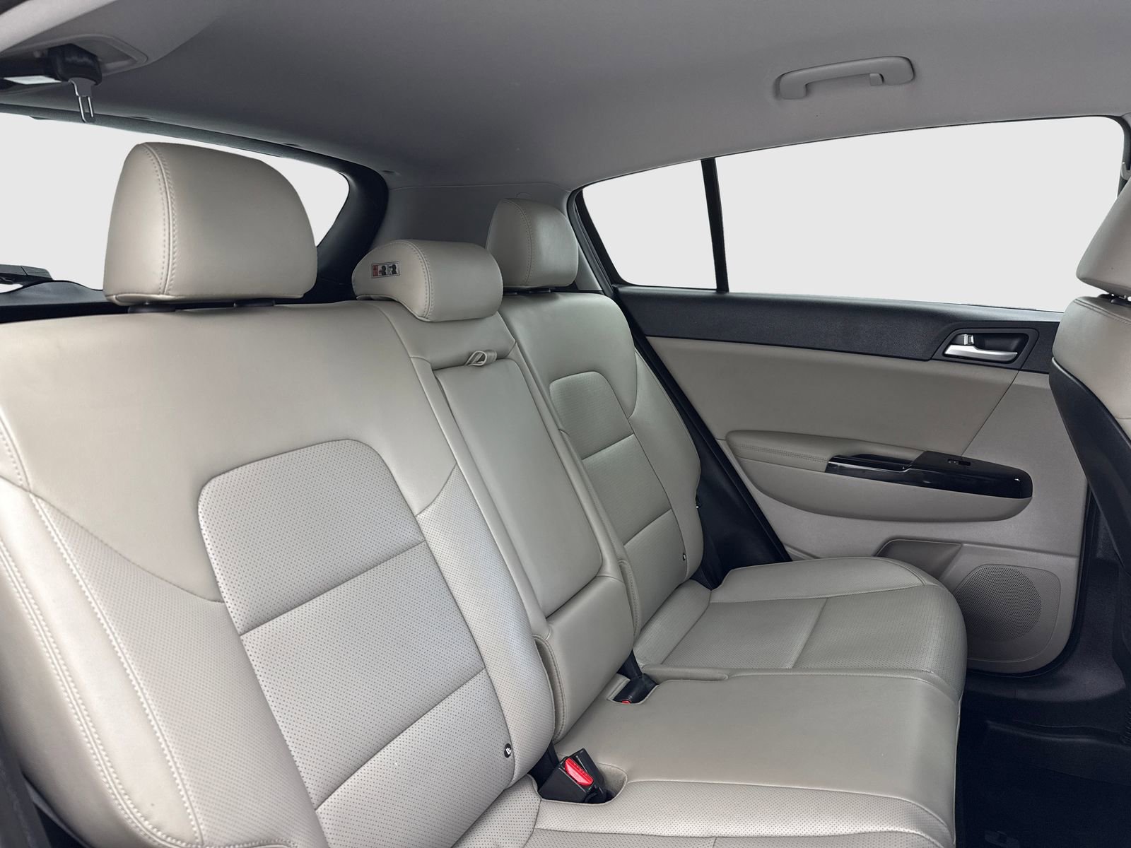 Used 2020 Kia Sportage EX image 45