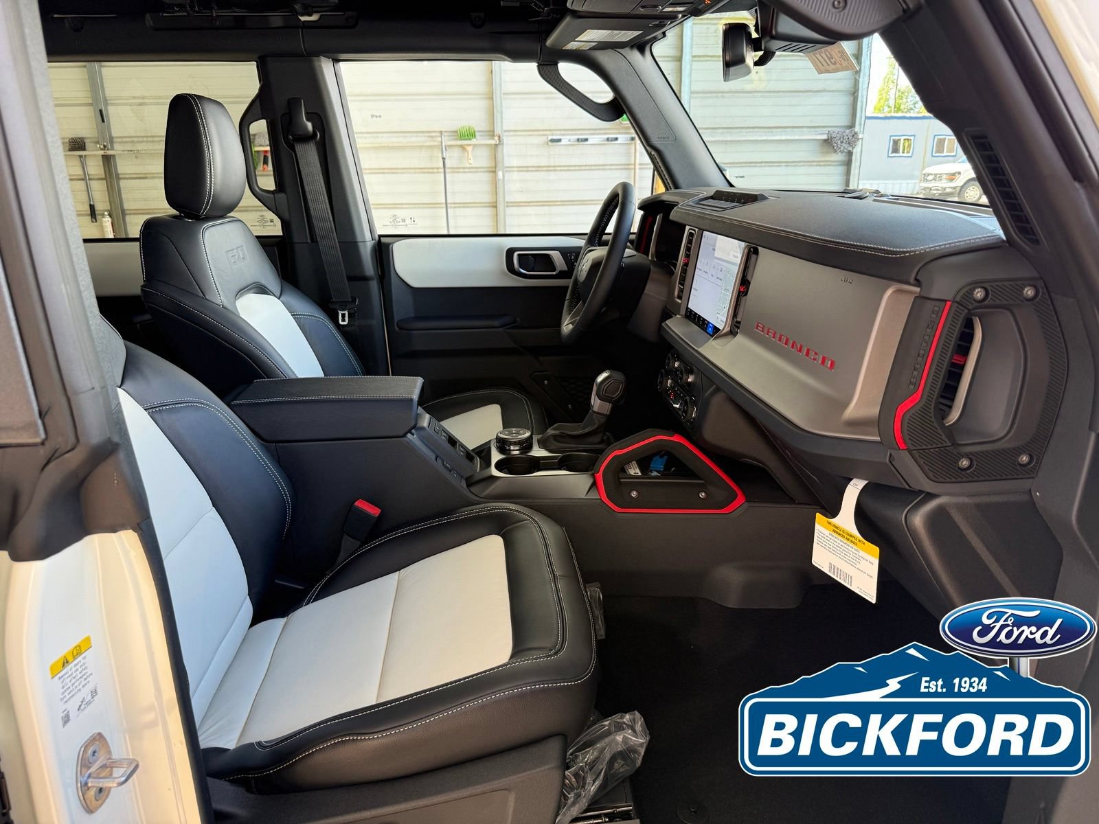 New 2026 Ford Bronco Outer Banks w/ Sasquatch Package AWD/4WD image 10