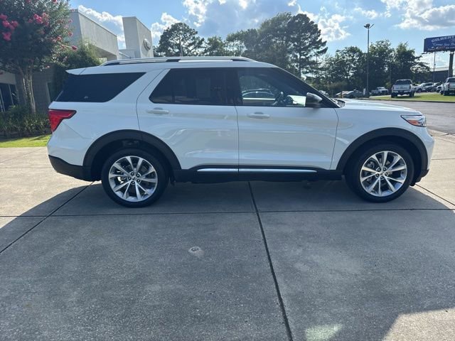 Used 2023 Ford Explorer Platinum w/ Class IV Trailer Tow Package image 8