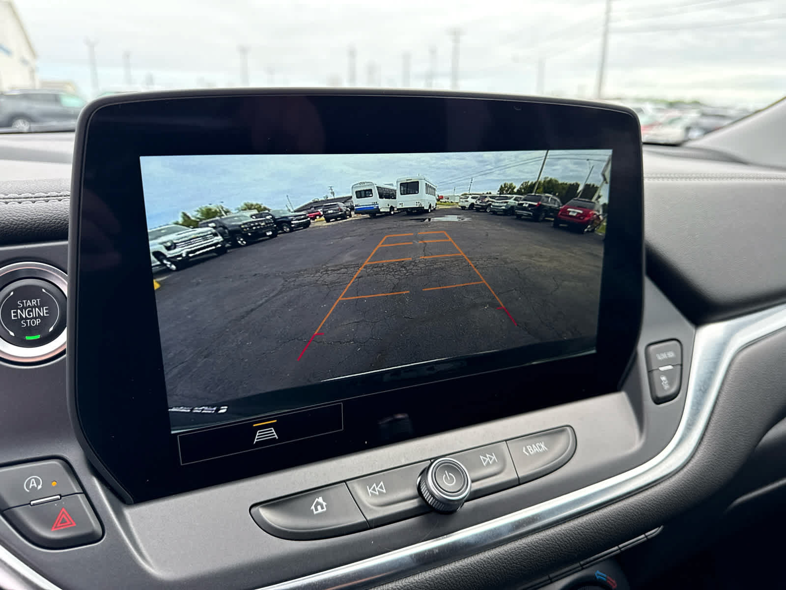 Certified 2025 Chevrolet Blazer LT w/ Convenience Package FWD image 17