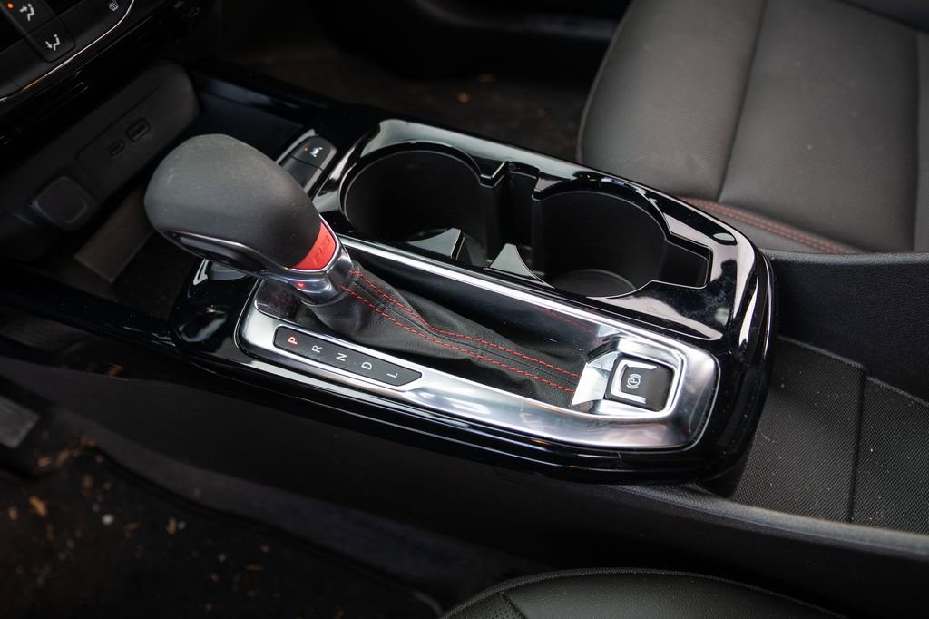 Used 2025 Chevrolet Trax RS w/ Driver Confidence Package image 18