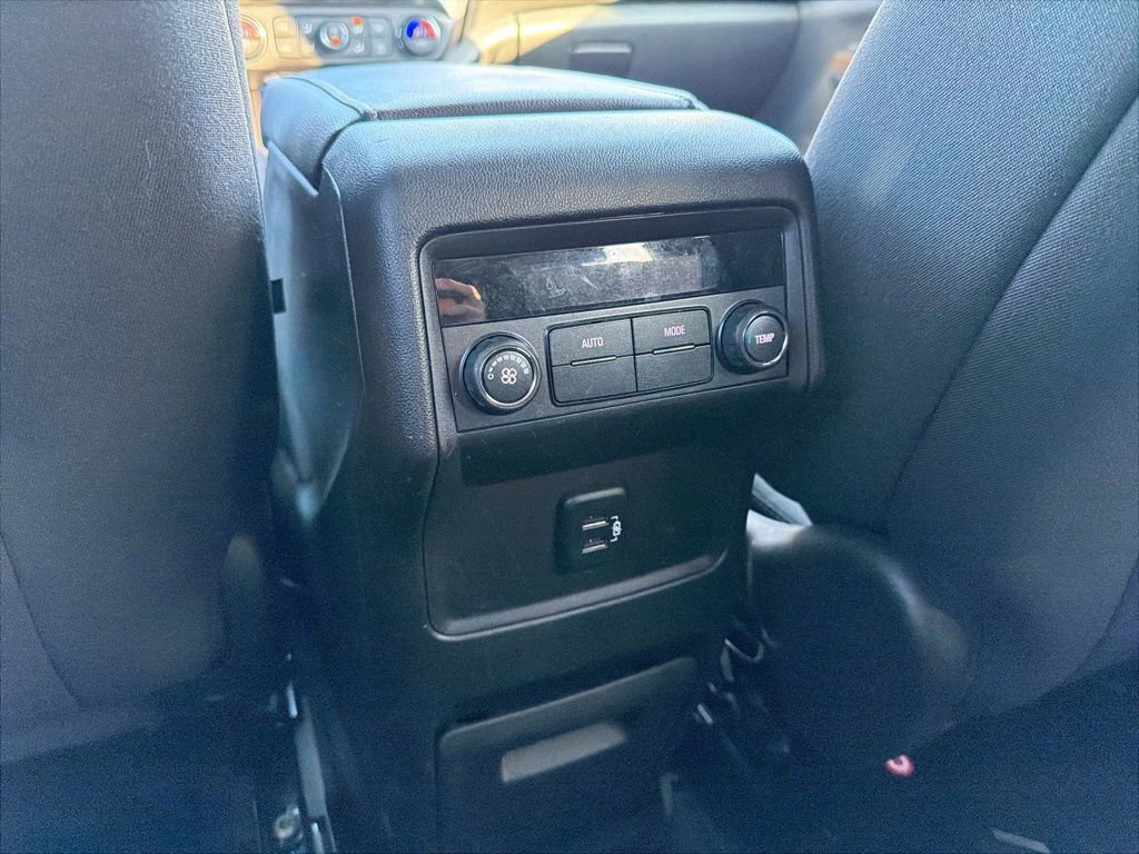 Used 2018 GMC Acadia SLE image 35