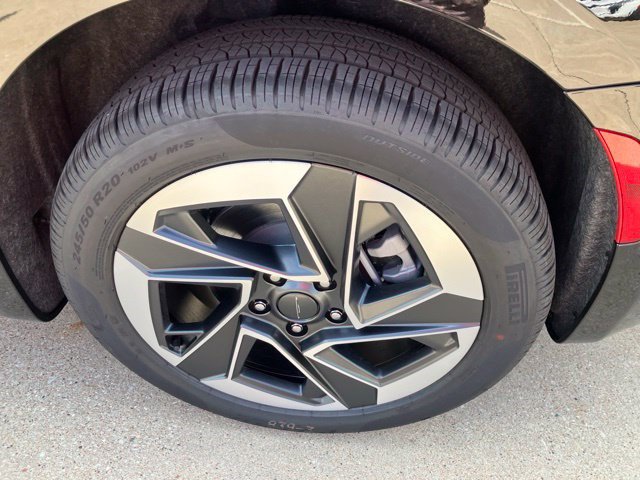 New 2027 Chrysler Pacifica Limited AWD/4WD image 29
