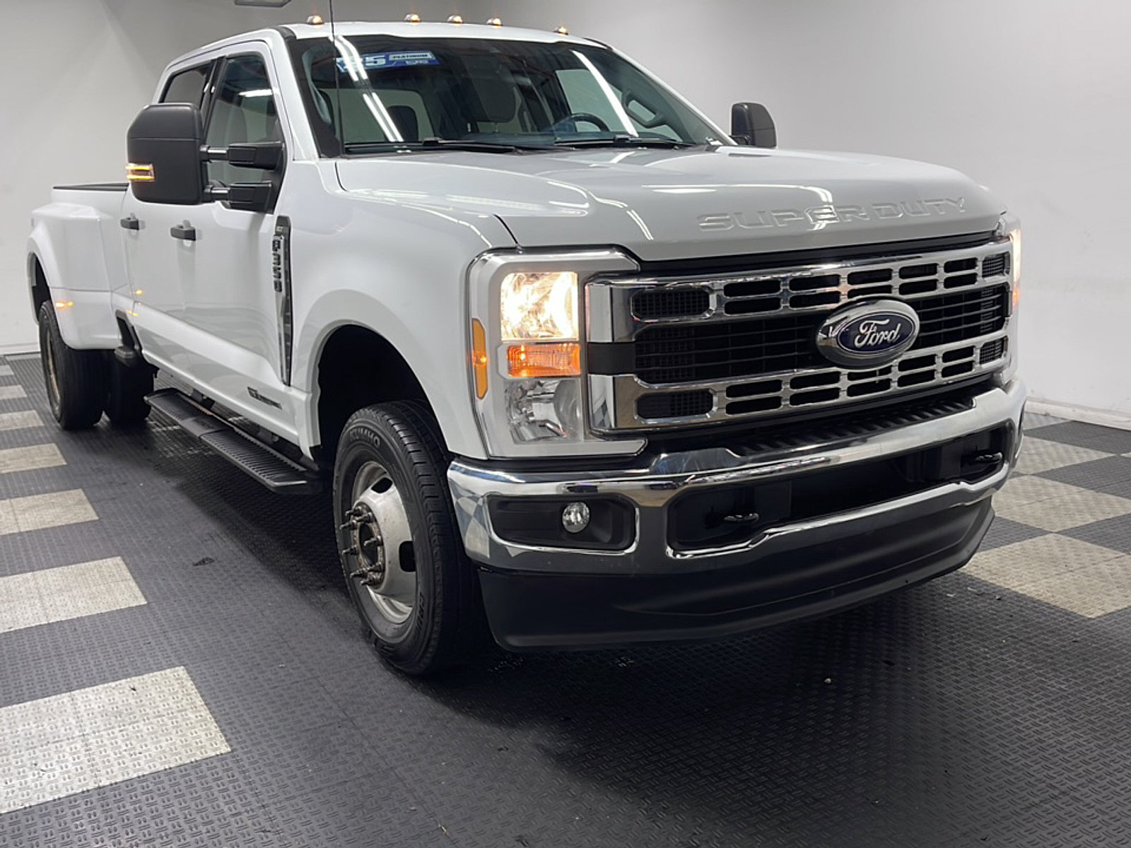 Used 2025 Ford F350 XLT AWD/4WD image 21