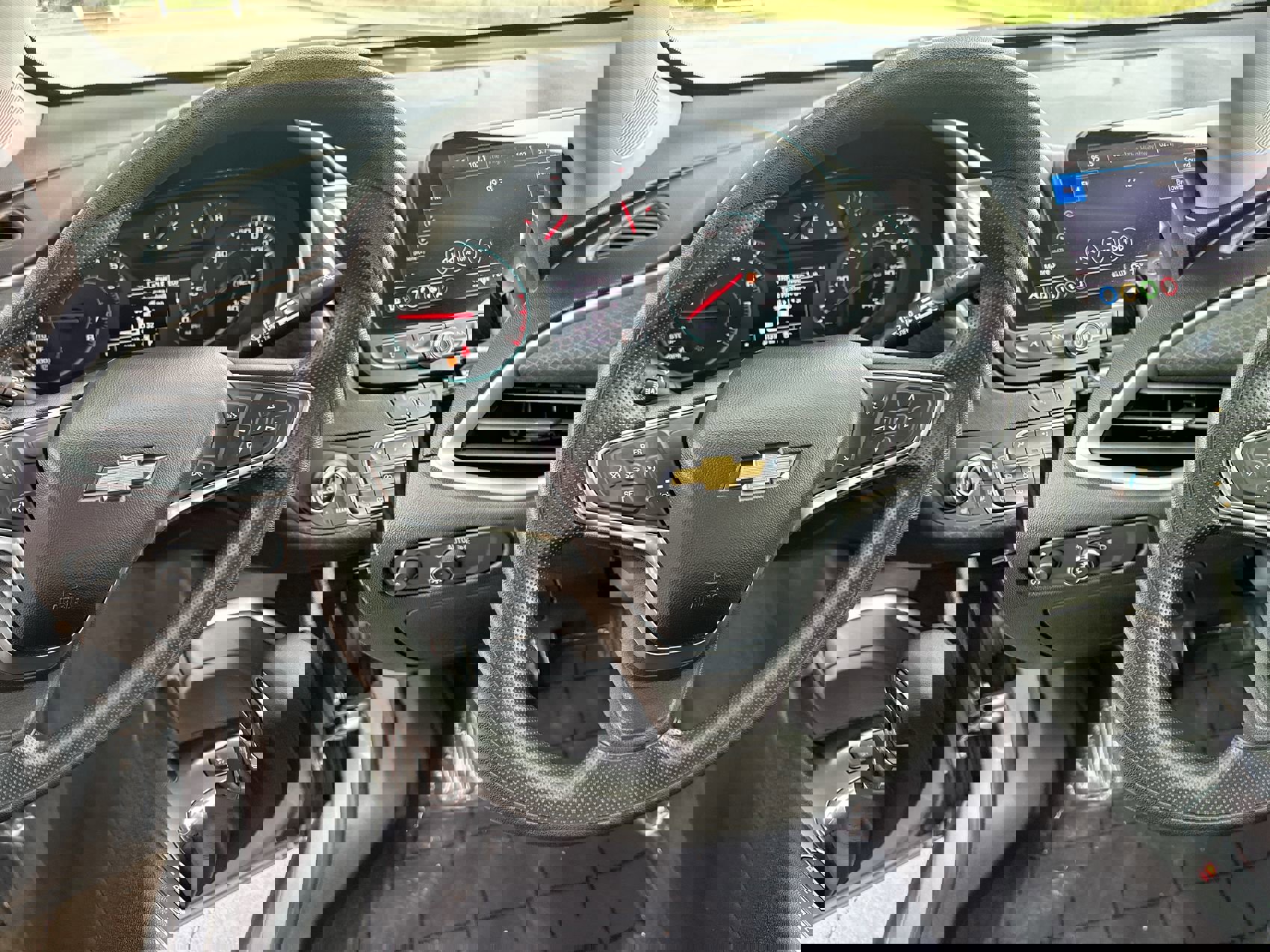 Used 2024 Chevrolet Malibu LT image 14