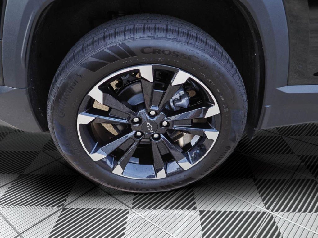 Used 2026 Chevrolet Equinox RS w/ Convenience Package III AWD/4WD image 38