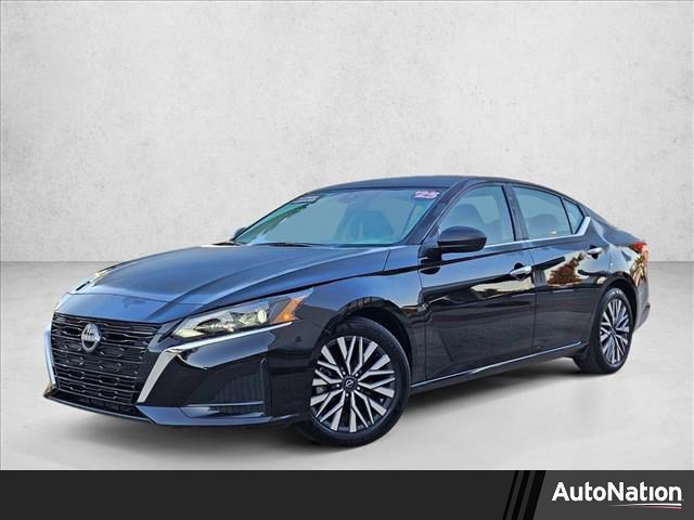 Used 2025 Nissan Altima 2.5 SV