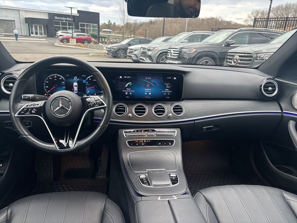 Used 2023 Mercedes-Benz E 350 4MATIC Sedan image 7