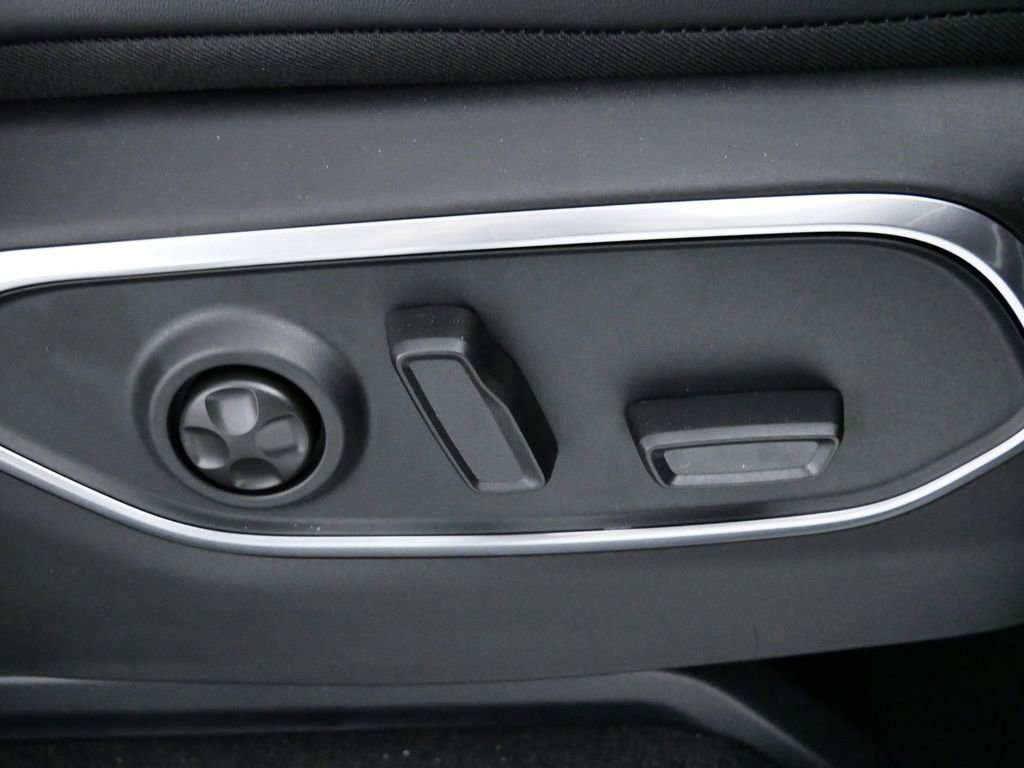 Used 2024 Jeep Wagoneer Series II image 21