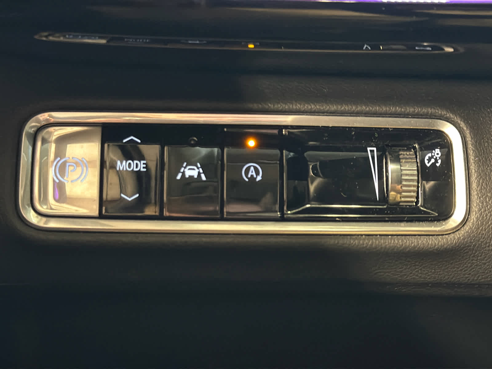Certified 2025 Buick Envision Preferred image 42