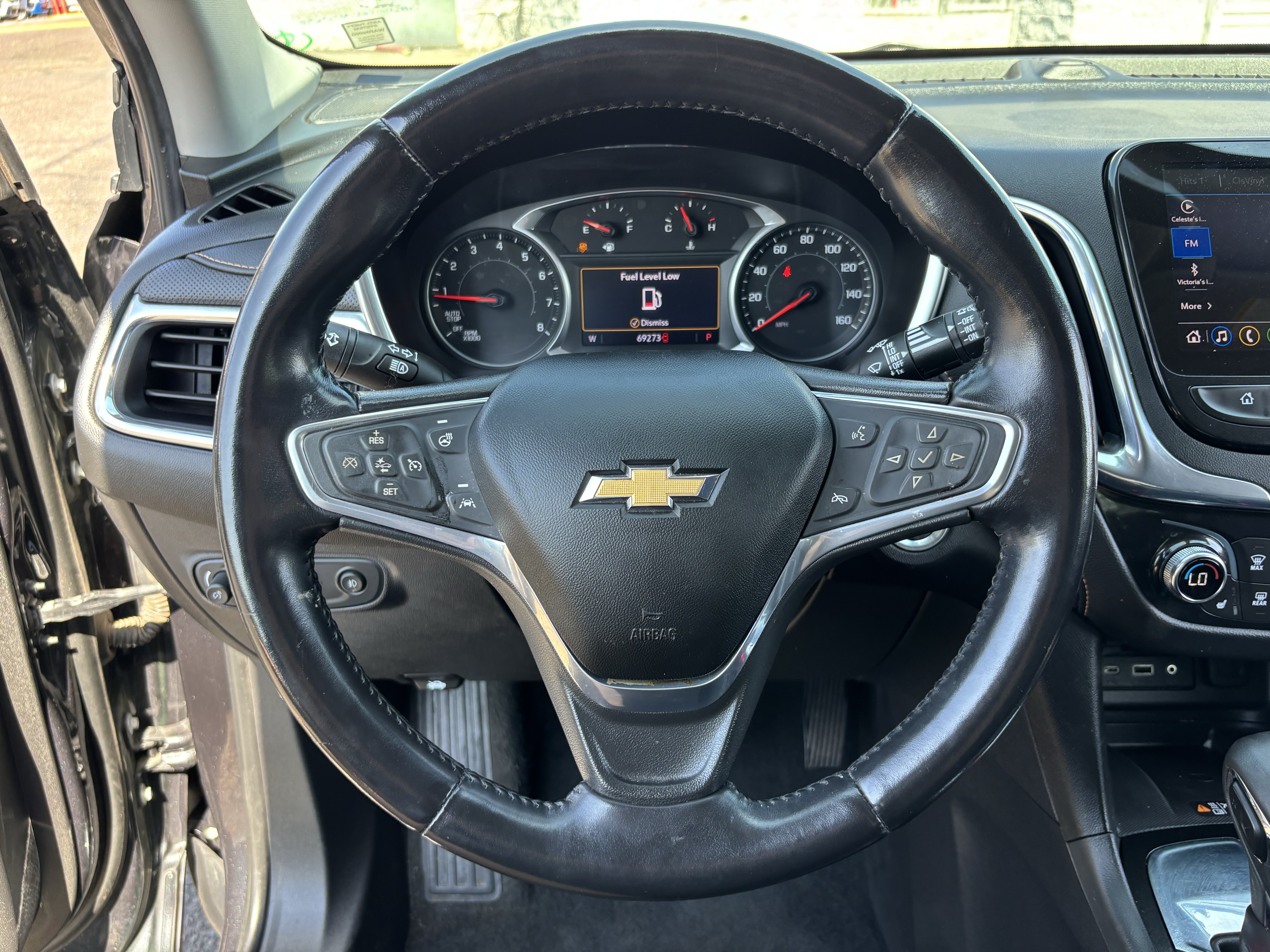 Used 2022 Chevrolet Equinox Premier w/ LPO, Cargo Package FWD image 24