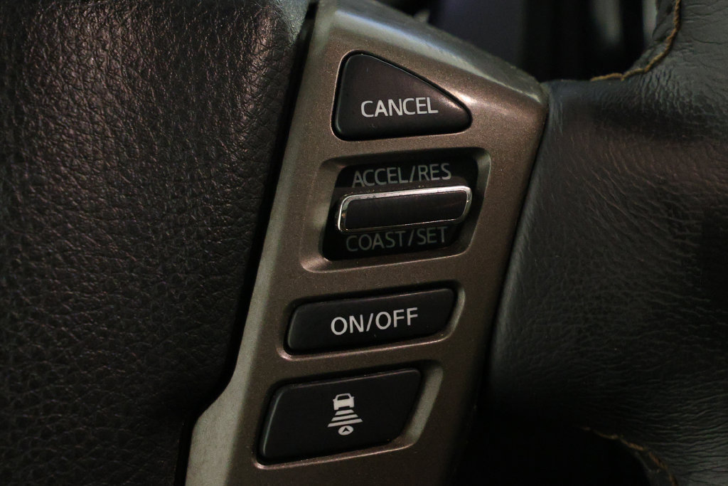 Used 2021 Nissan Titan Platinum Reserve w/ Moonroof Package AWD/4WD image 24