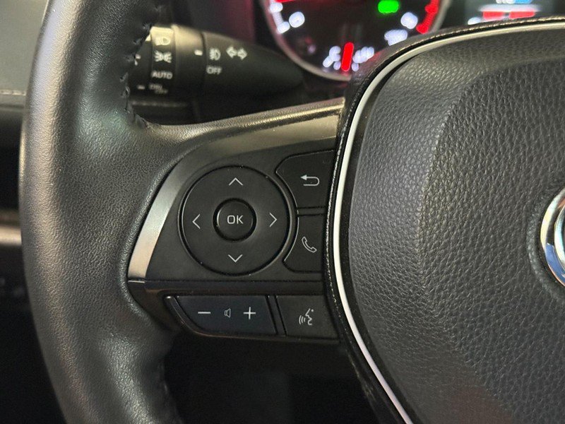 Used 2021 Toyota RAV4 XLE Premium AWD/4WD image 19