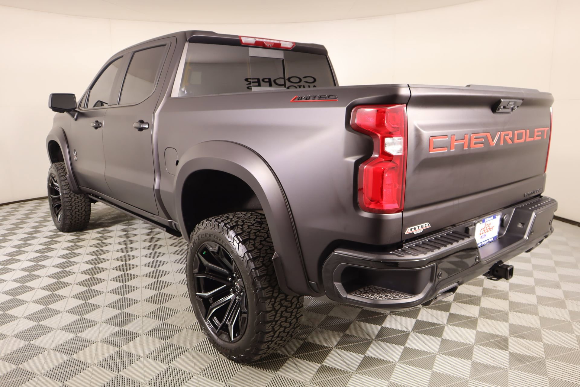 Used 2025 Chevrolet Silverado 1500 LTZ image 26