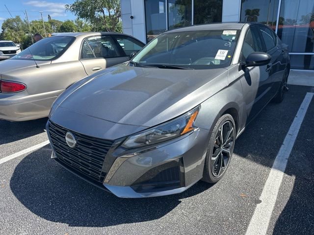 Used 2024 Nissan Altima 2.5 SR FWD image 5